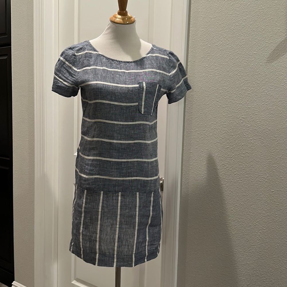 Lou and grey Linen short sleeve dress